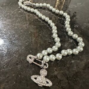 Gray Pearl Necklace with Pendant